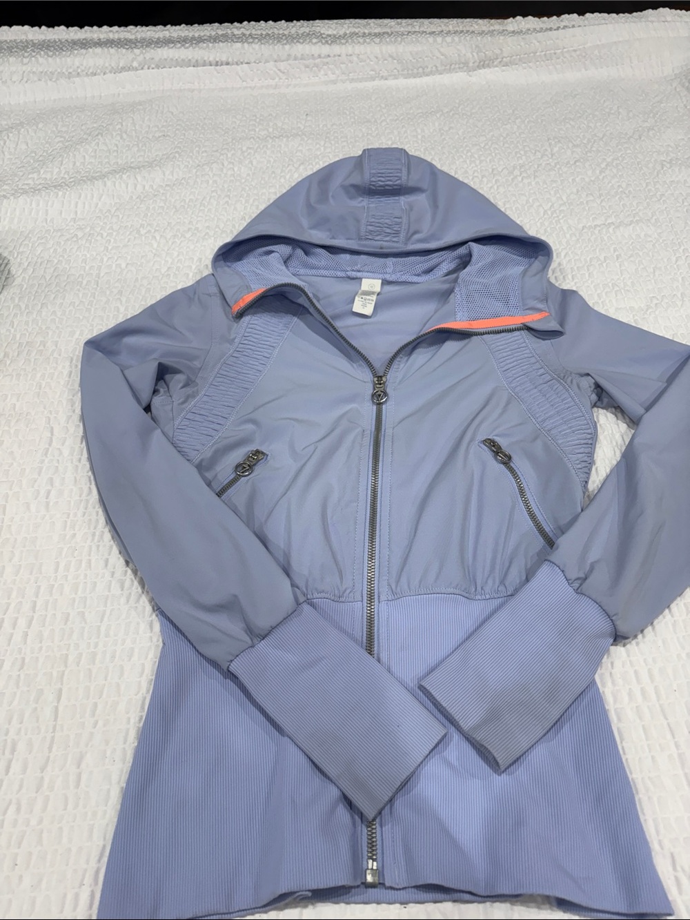 Ivivva Girl’s Lavender Hooded Zip Jacket 
Size 12